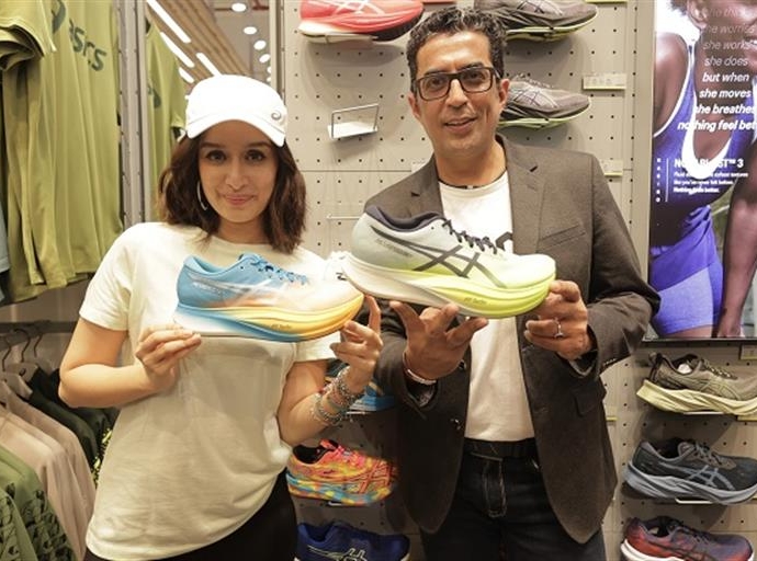 Shraddha Kapoor, ASICS Brand Ambassador, visits Chandigarh store